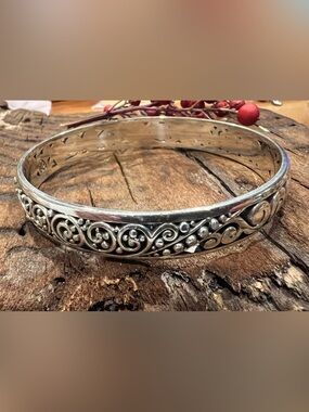 Brighton Scroll Bangle  Bracelet Fine Silver Plated Swirls Waves Vines Floral
